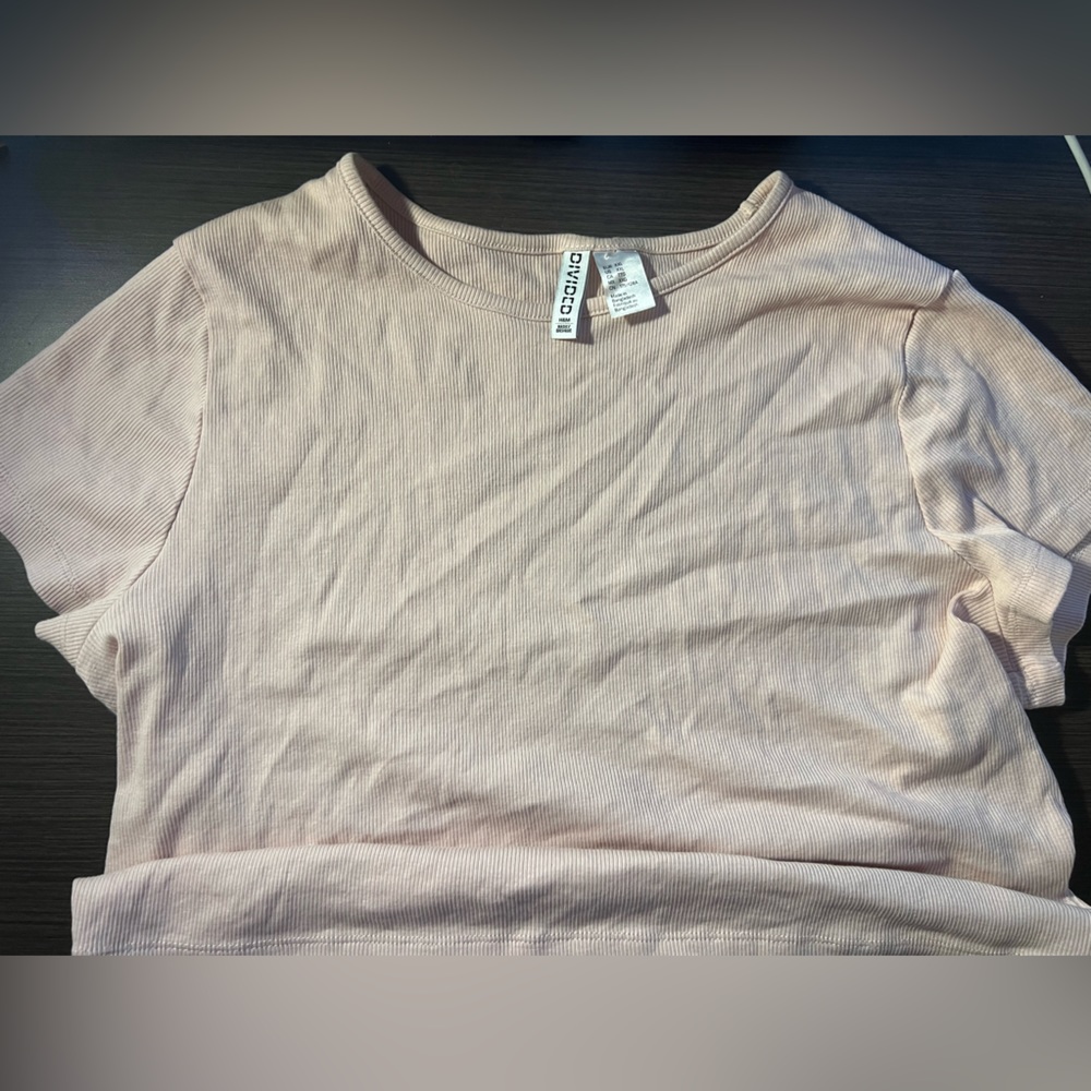 Ribbed H&M DIVIDED Pink Crop Top